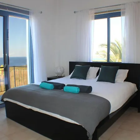 Akamas Lookout * 佩亚